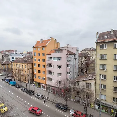 Modern 2 Bedroom Next To Vitosha Str. Apartment Sofia